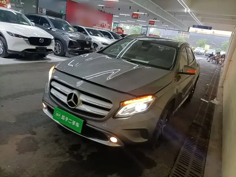 Mercedes-Benz GLA, 2015 — фото 1