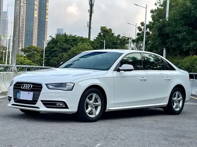 Audi A4L, 2014 — фото 1