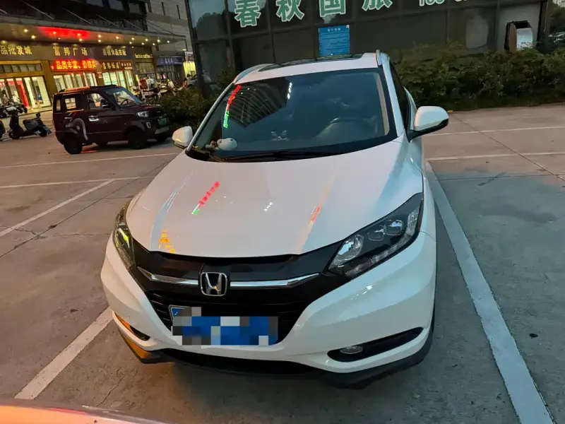 Honda Vezel, 2017 — фото 1