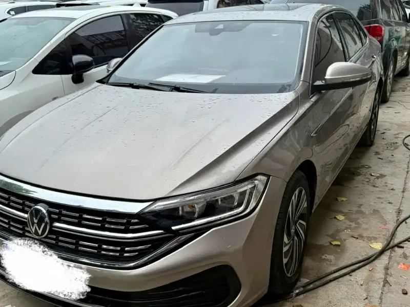 Volkswagen Sagitar, 2022