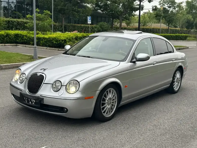 Jaguar S-TYPE, 2006