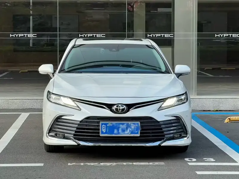 Toyota Camry, 2023