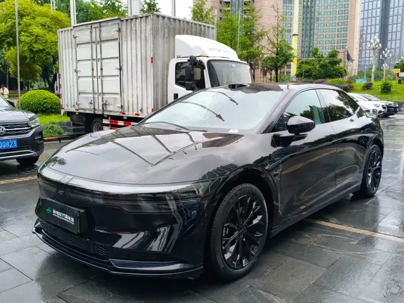 Zeekr 007, 2024