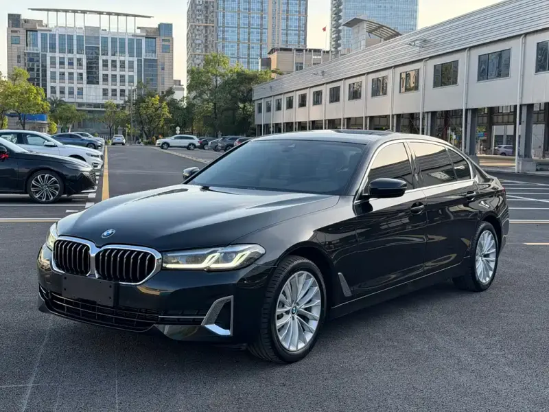 BMW 5 Series, 2022
