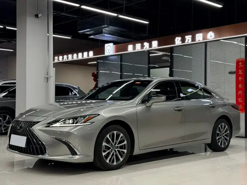Lexus ES, 2024 — фото 1