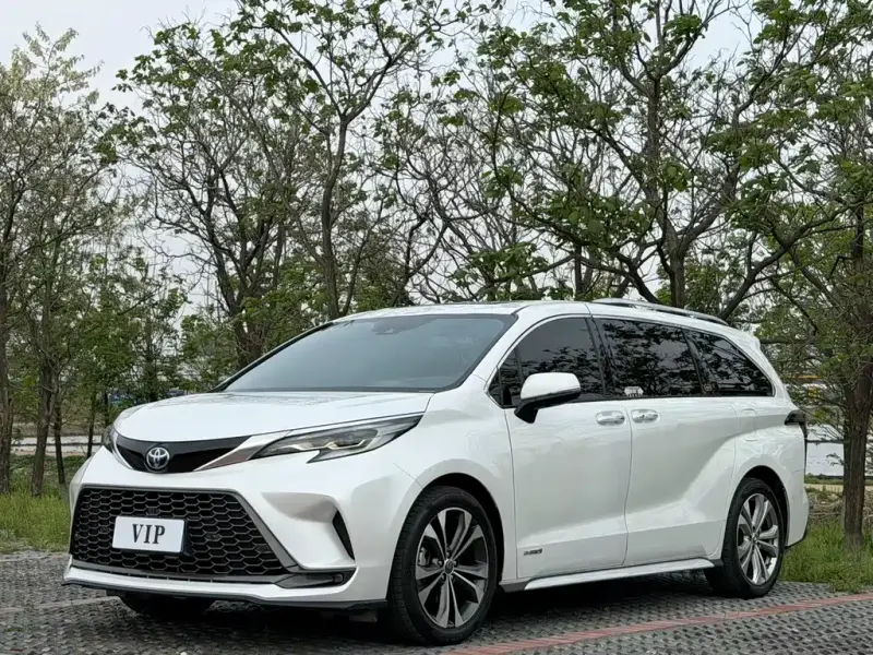 Toyota Granvia, 2023