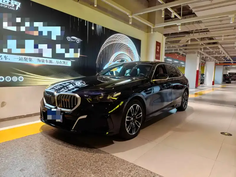 BMW 5 Series, 2024