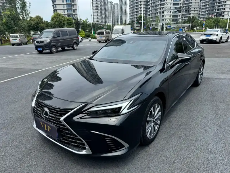 Lexus ES, 2026 — фото 1