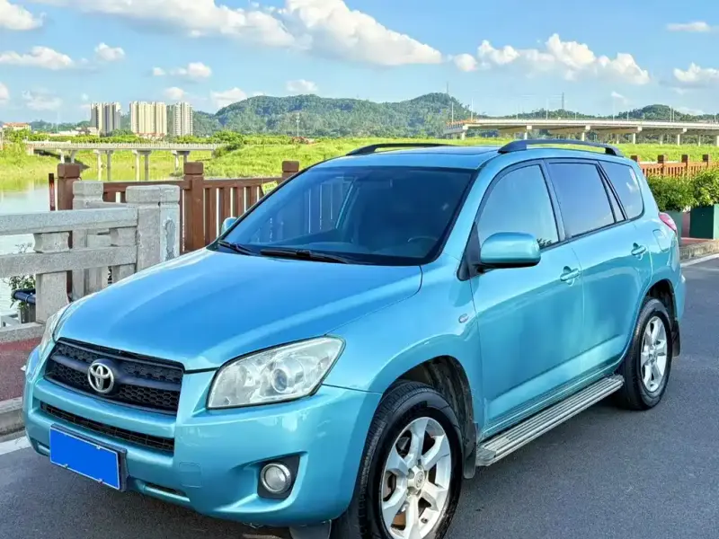 Toyota RAV4, 2009