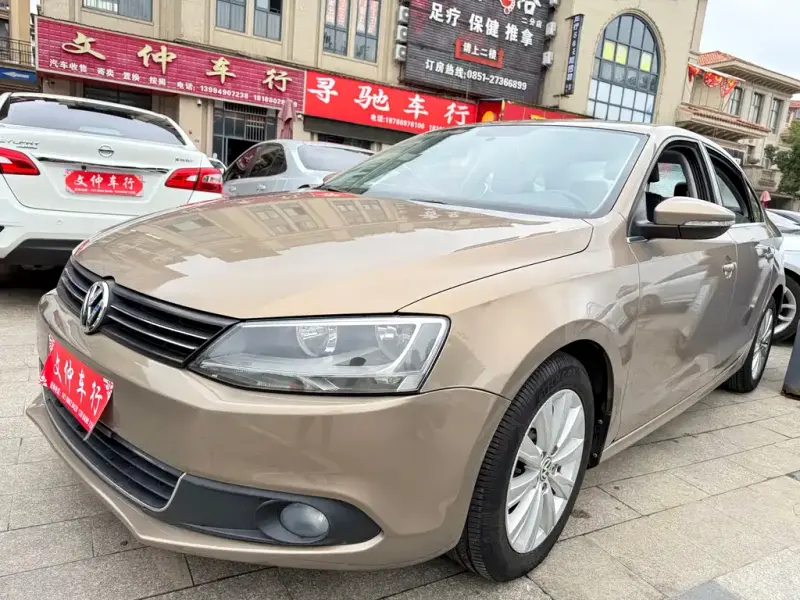 Volkswagen Sagitar, 2015