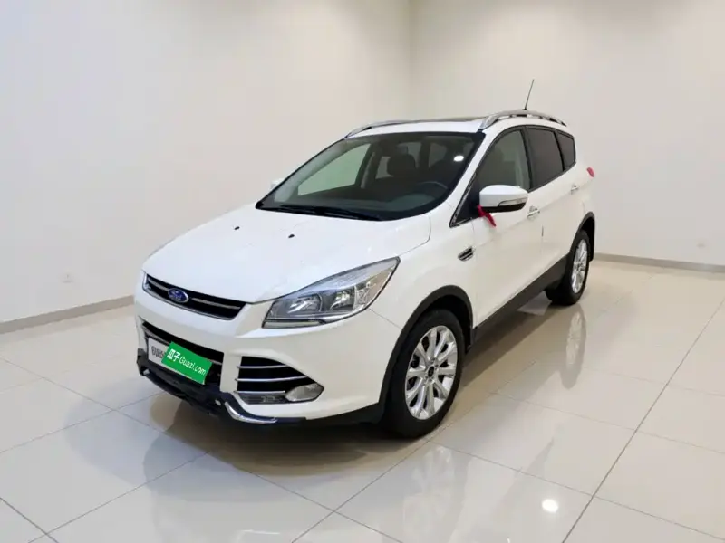 Ford Kuga, 2015