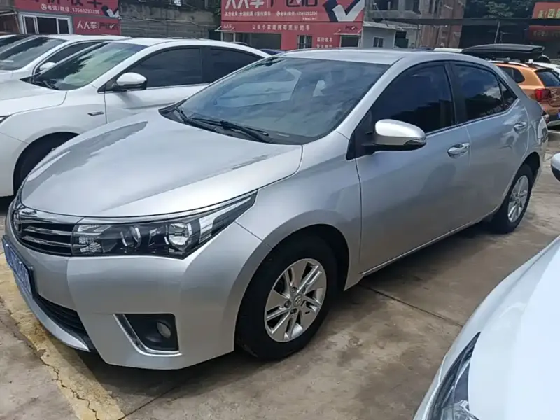 Toyota Corolla, 2015 — фото 1