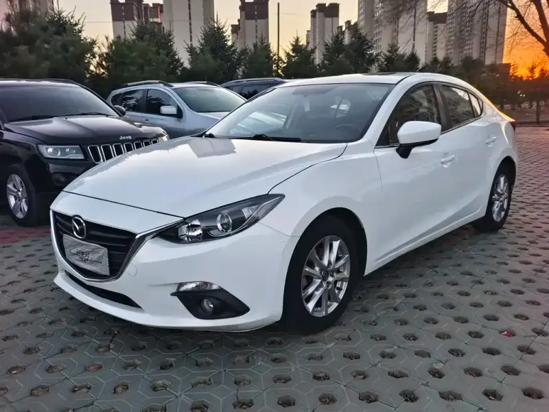 Mazda 3 Axela, 2016
