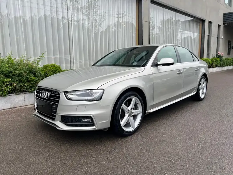 Audi A4L, 2015 — фото 1