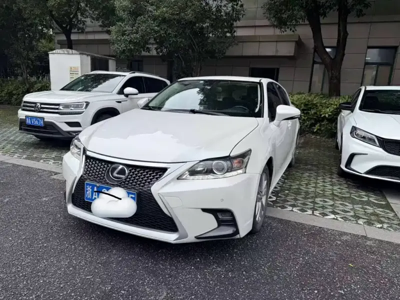 Lexus CT, 2017