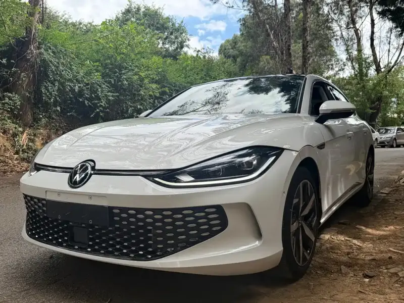 Volkswagen Lamando, 2023