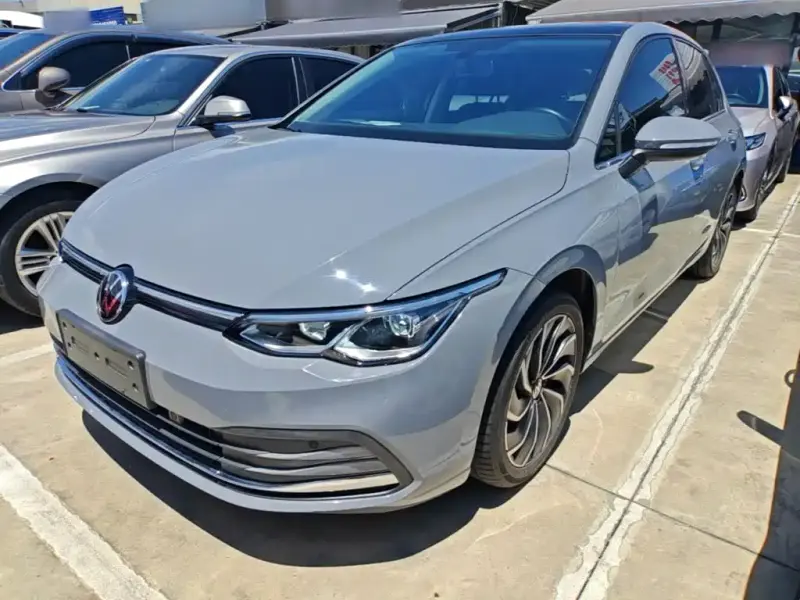 Volkswagen Golf, 2021
