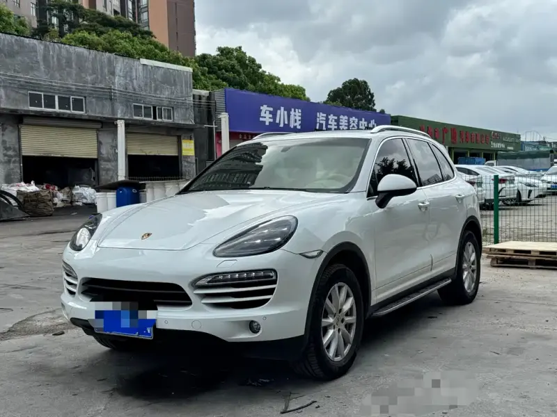 Porsche Cayenne, 2013