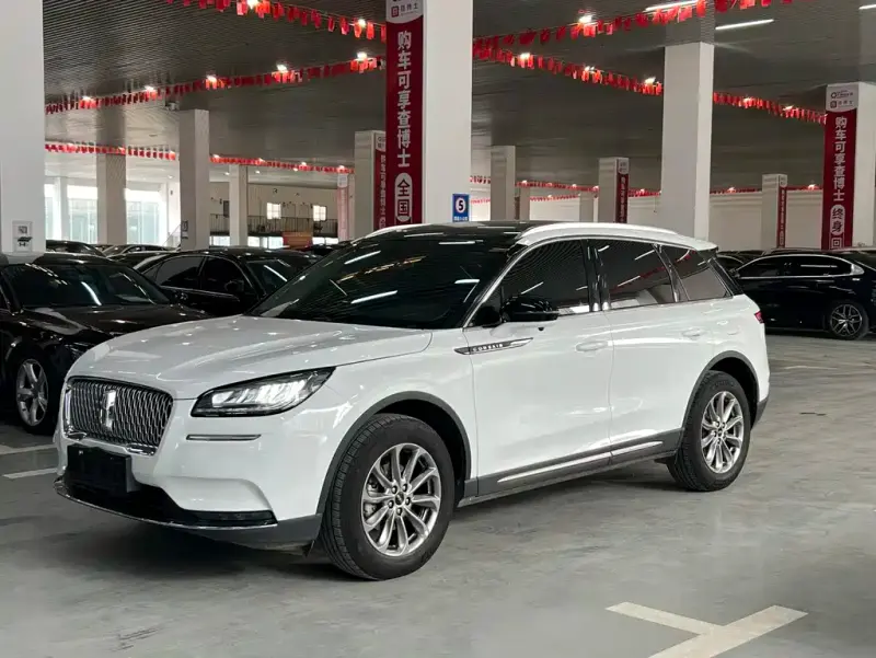 Lincoln Corsair, 2020