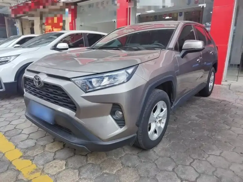 Toyota RAV4, 2023