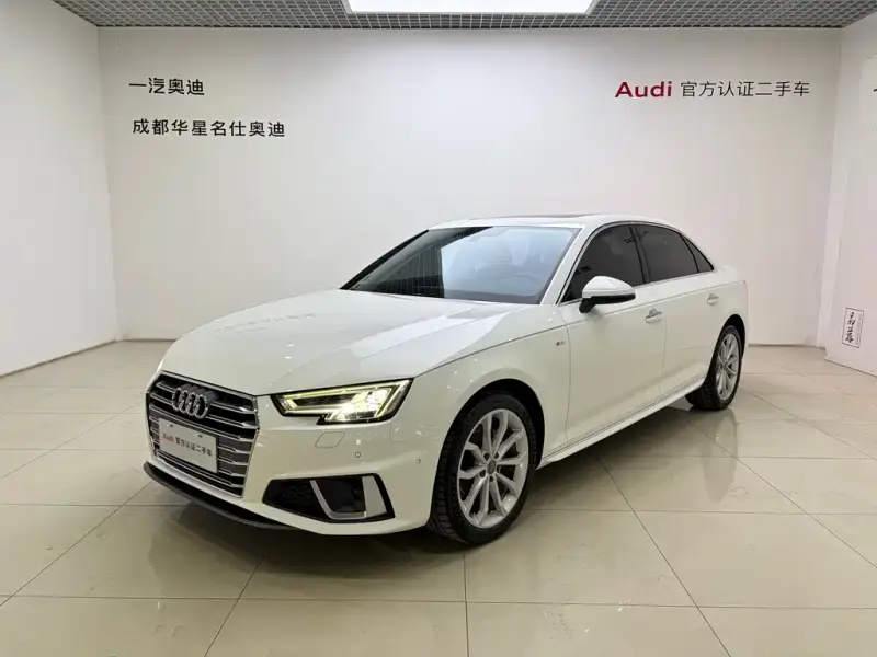 Audi A4L, 2019 — фото 1