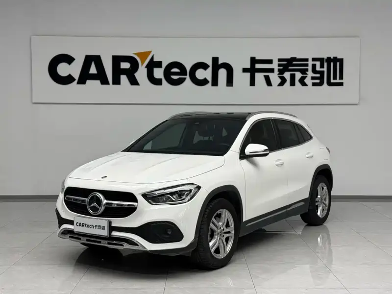 Mercedes-Benz GLA, 2023 — фото 1