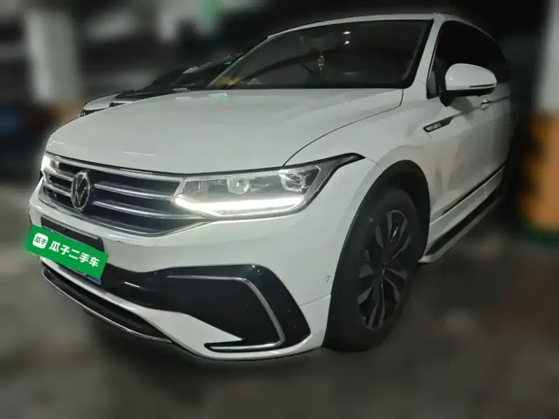 Volkswagen Tiguan L, 2022