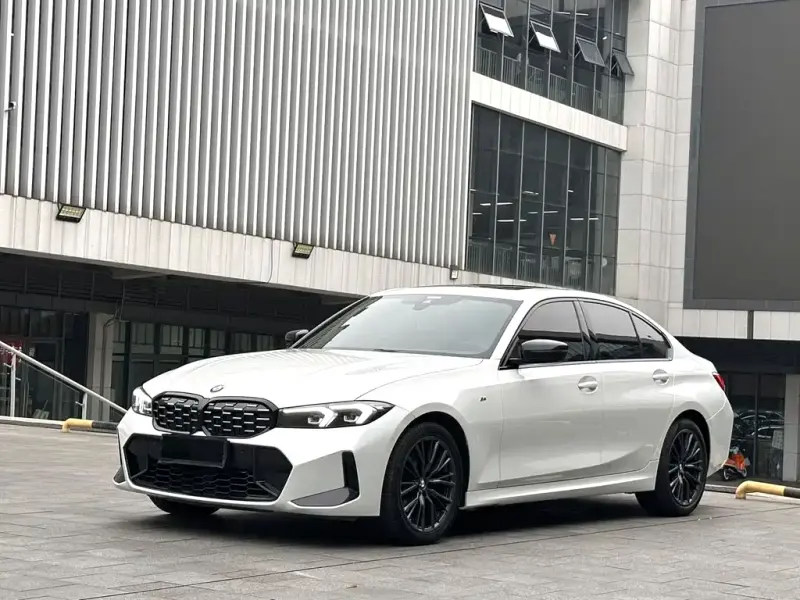 BMW 3 Series, 2024