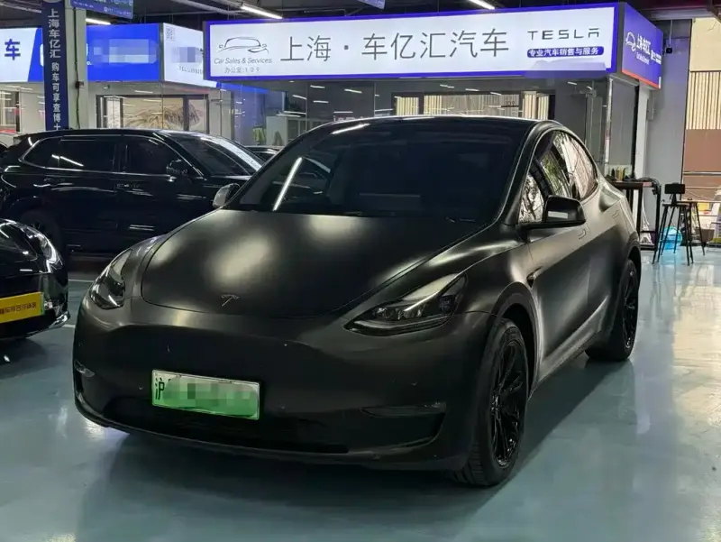 Tesla Model Y, 2022