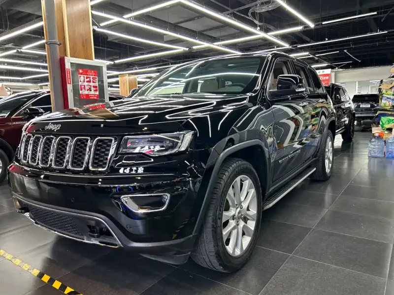 Jeep Grand Cherokee (Import), 2018