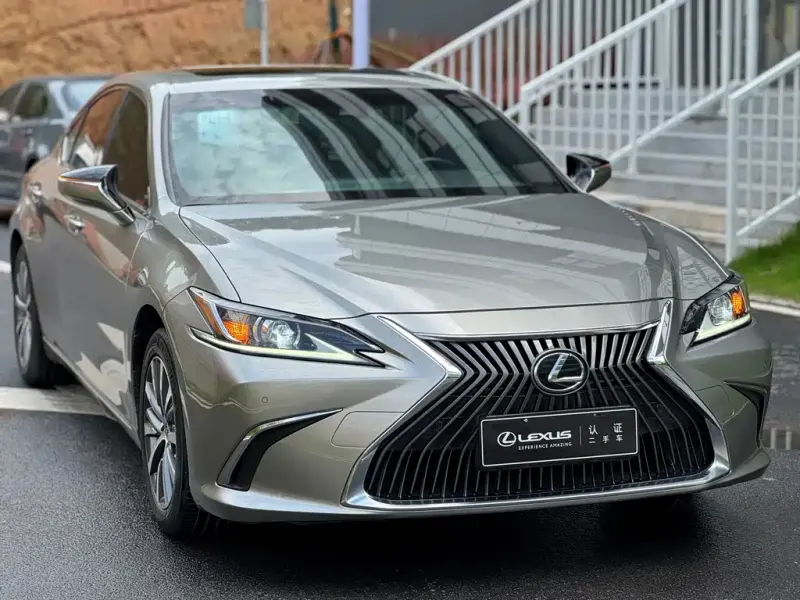 Lexus ES, 2020 — фото 1