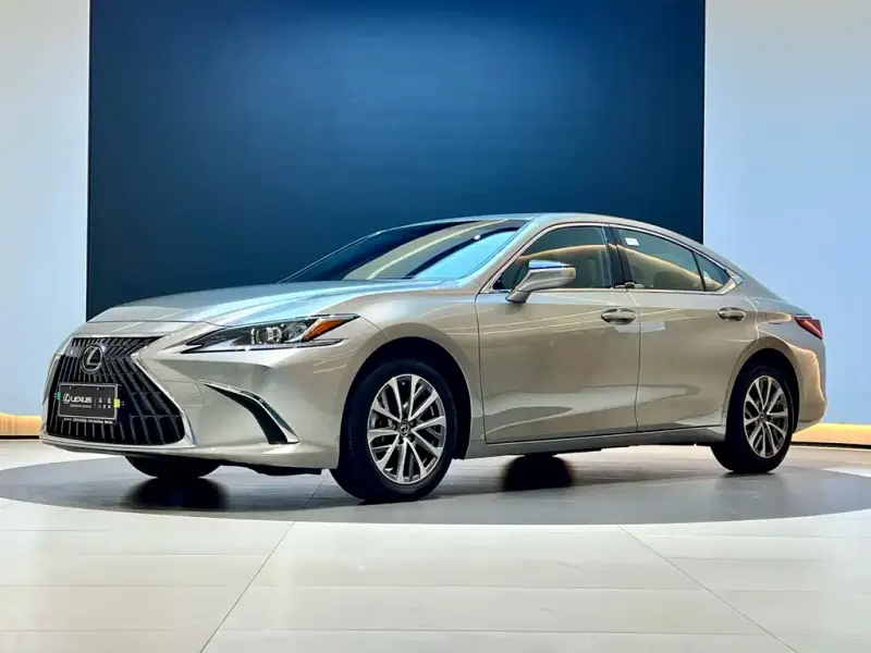 Lexus ES, 2024 — фото 1