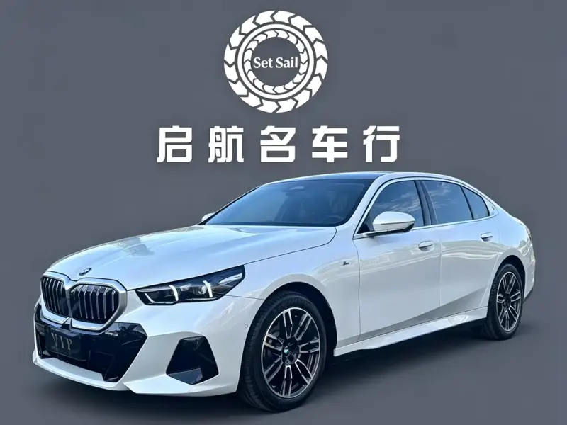 BMW 5 Series, 2025