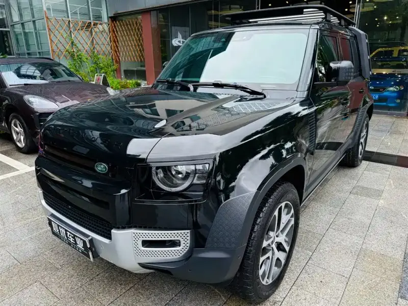 Land Rover Defender, 2023