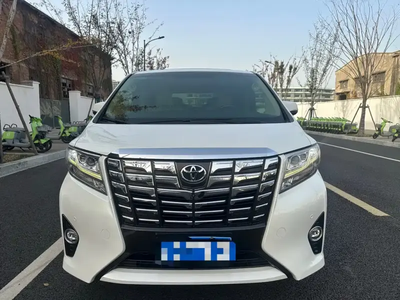Toyota Alphard, 2017