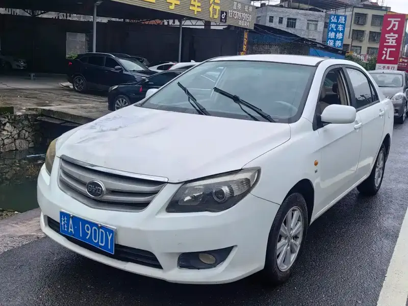 BYD L3, 2014 — фото 1