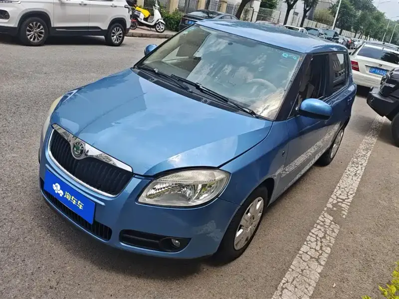 Skoda Fabia, 2011