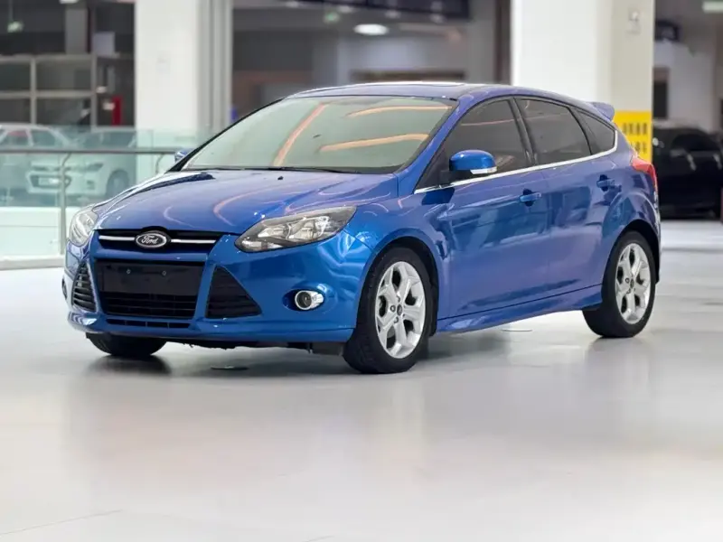Ford Focus, 2012 — фото 1