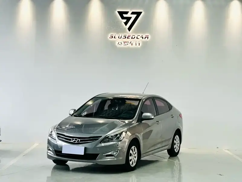 Hyundai Verna, 2015