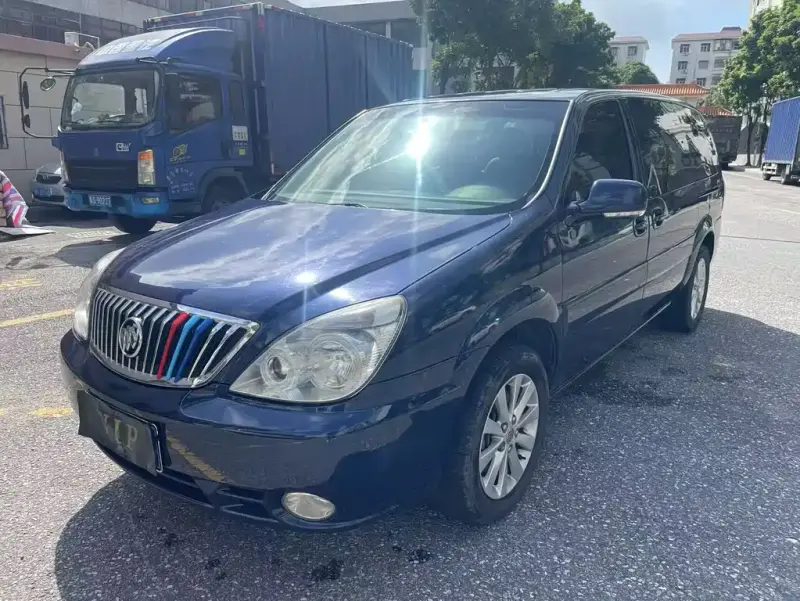 Buick GL8, 2014