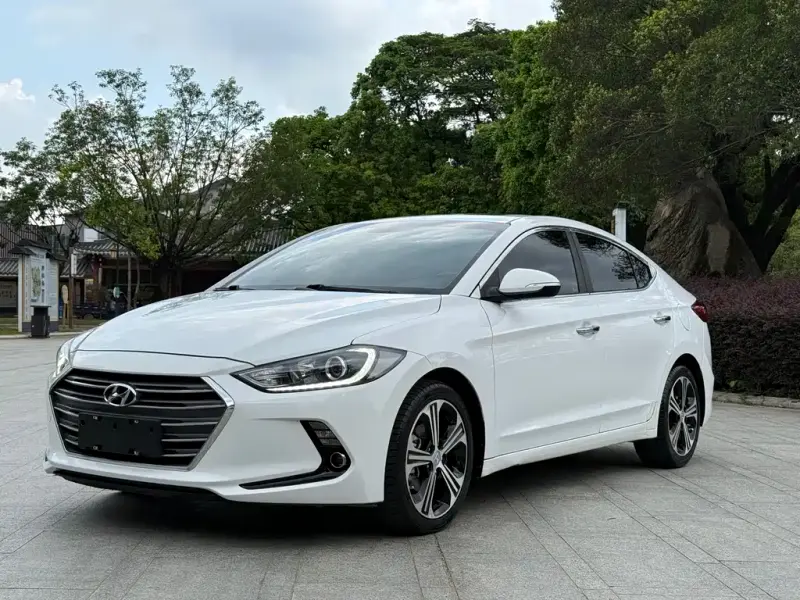 Hyundai Elantra, 2019