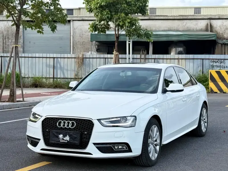 Audi A4L, 2015 — фото 1