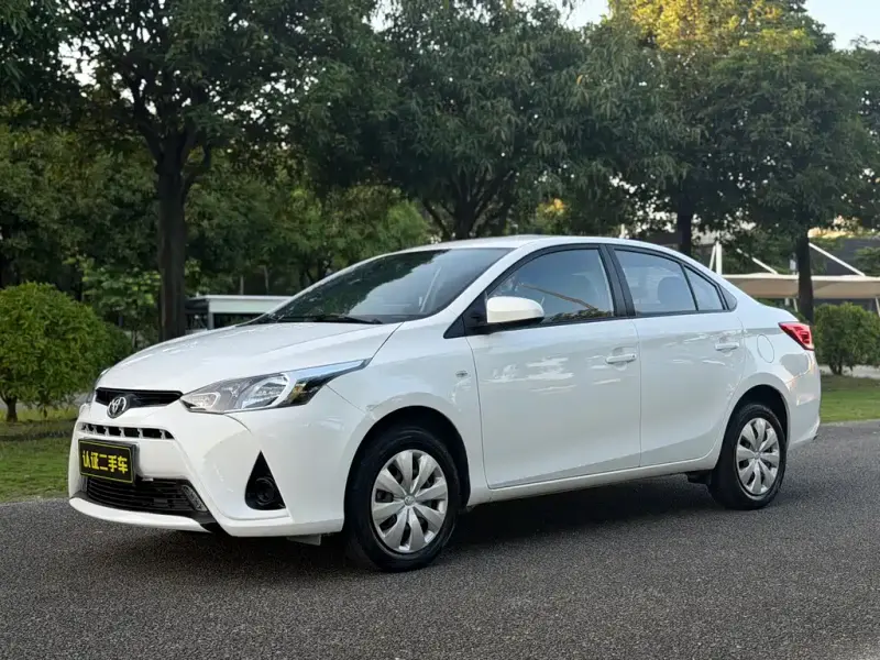 Toyota Yaris L, 2022