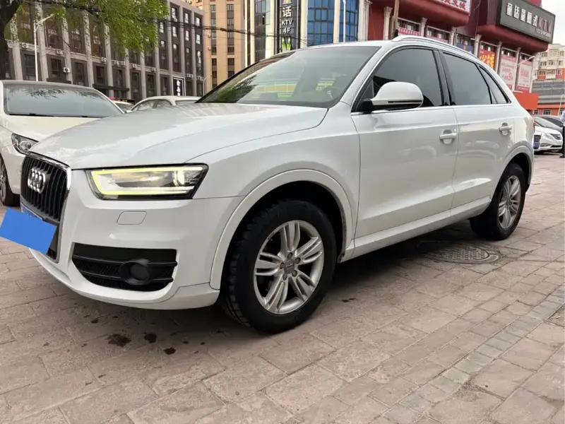 Audi Q3, 2014 — фото 1