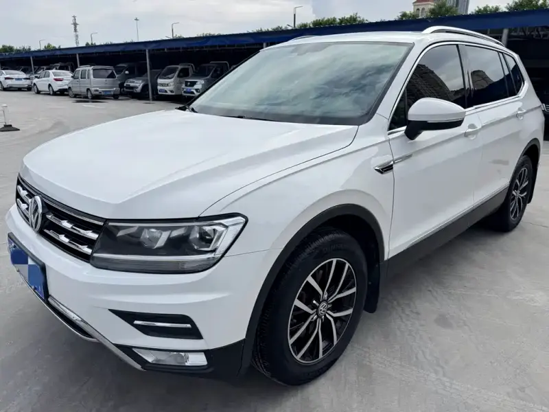 Volkswagen Tiguan L, 2017