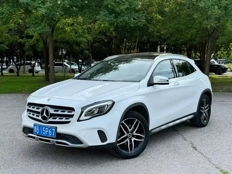 Mercedes-Benz GLA, 2018 — фото 1