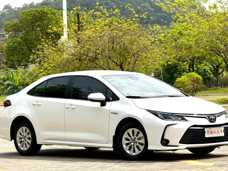 Toyota Corolla, 2022 — фото 1