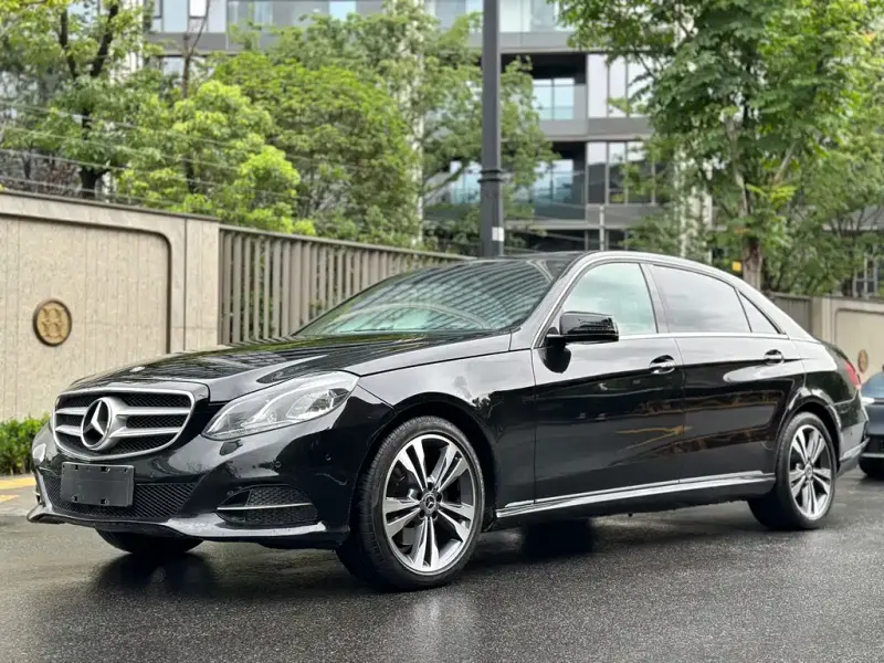 Mercedes-Benz E-Class, 2015