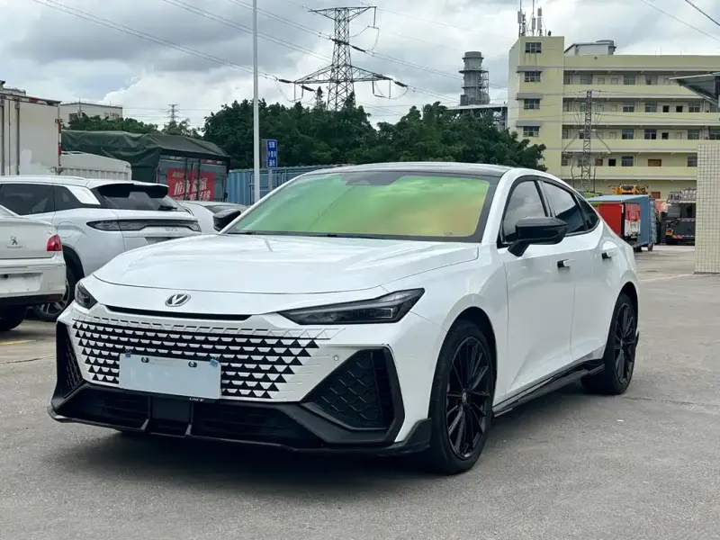 Changan UNI-V, 2025