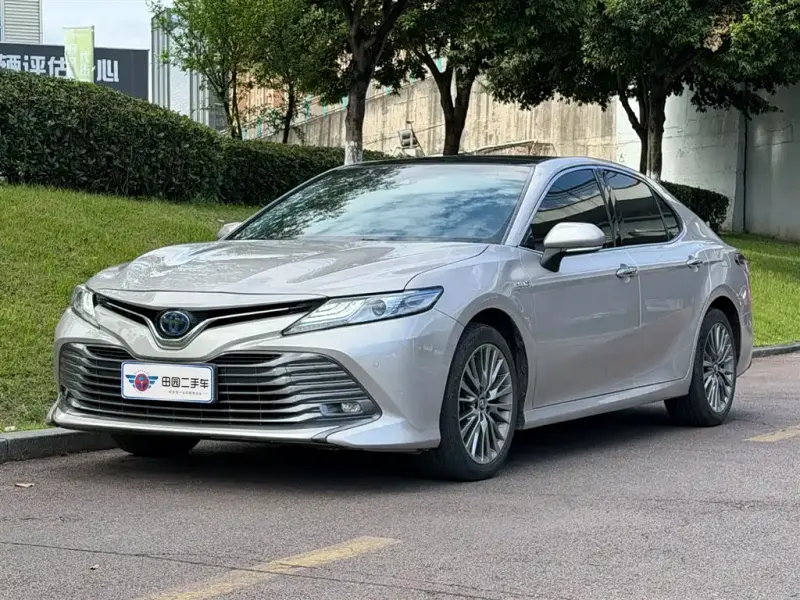 Toyota Camry, 2019